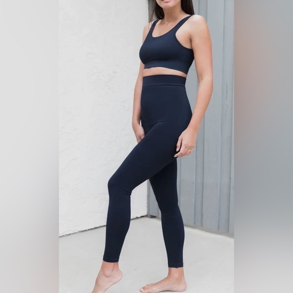 NWT BLANQI Maternity Belly Support High Rise Leggings in Navy Size Medium - Picture 2 of 7